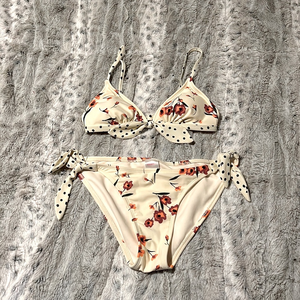 White Floral Bikini Set
